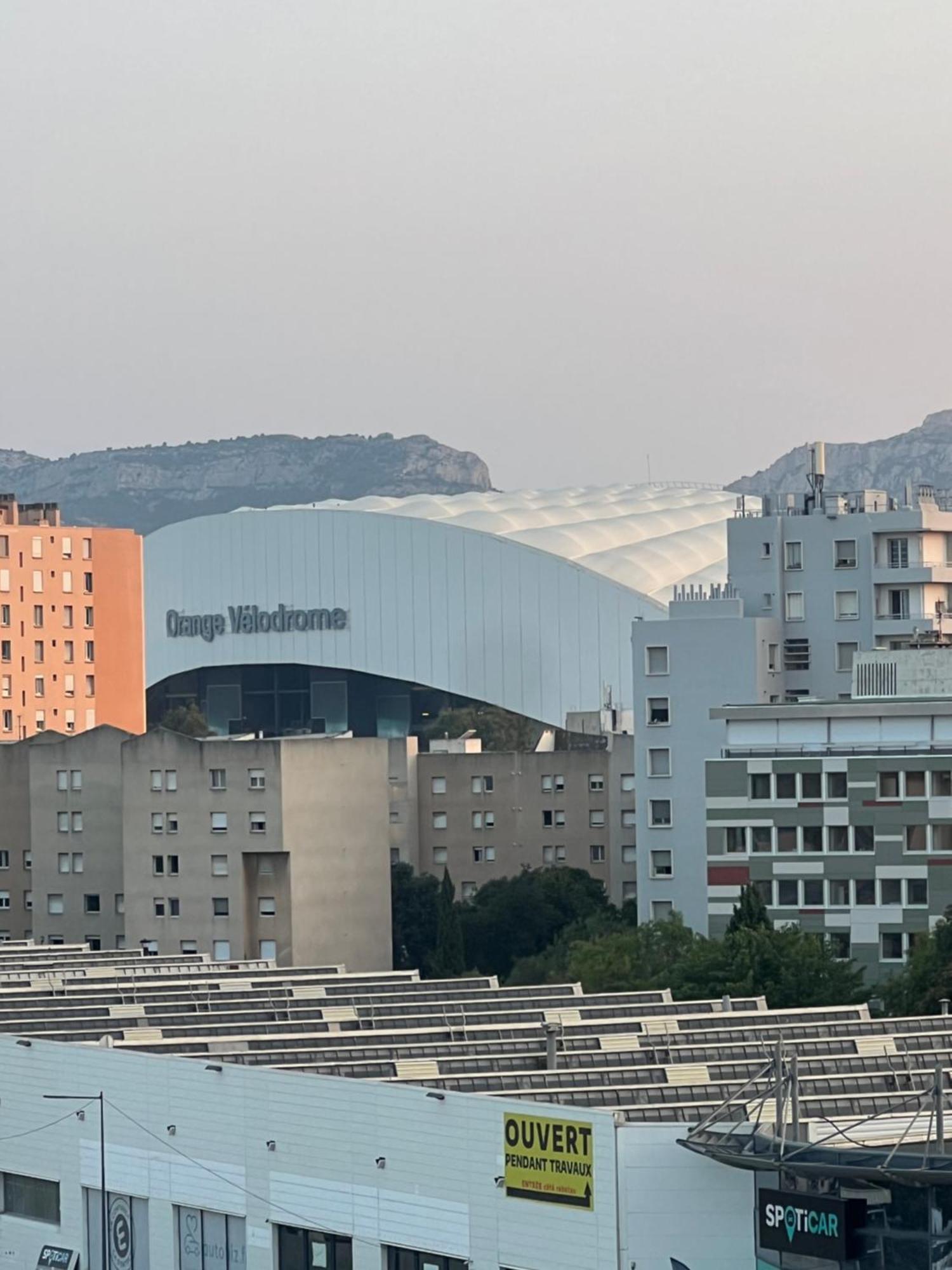 Appartement 2 Chambre Et Grand Sejour 100M2 A 5 Min Du Stade Velodrome Марсель Экстерьер фото